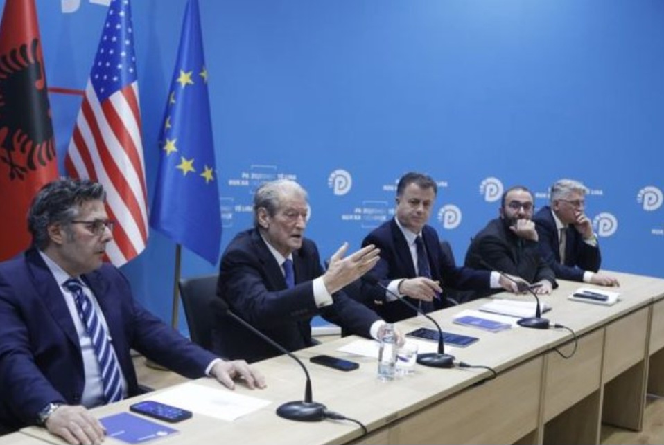 Screenshot_20251217_182408_Facebook