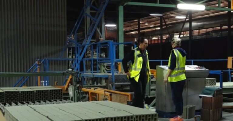 Screenshot_20251221_232034_Facebook