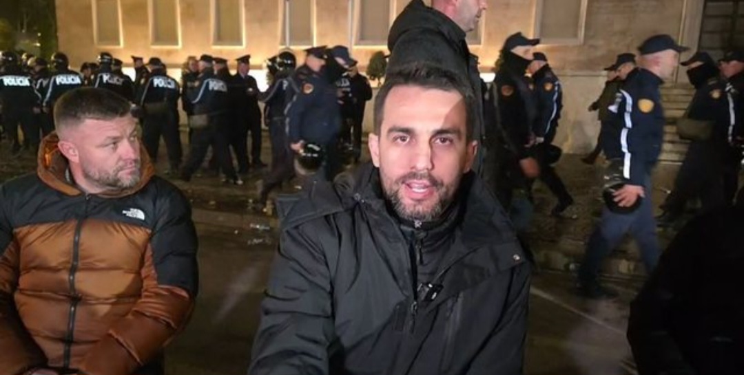 Screenshot_20251222_222240_Facebook