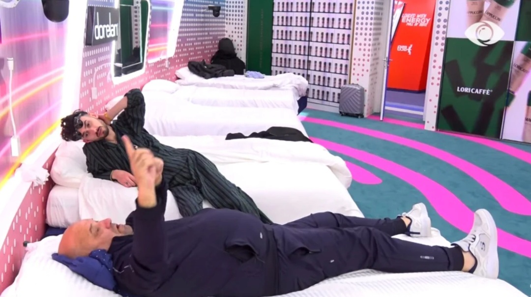 Screenshot_20251227_185042_Facebook