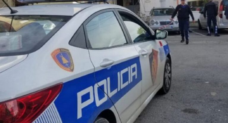 auto_policia-durres-850x450-11621671050-770x417-1