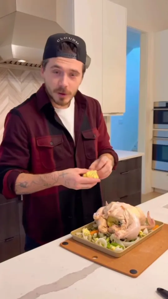 brooklynpeltzbeckhams-profile-picture-1047235305_ca5a14