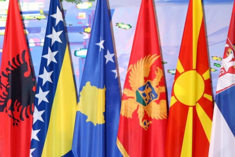 flamujte-ballkani-perendimor