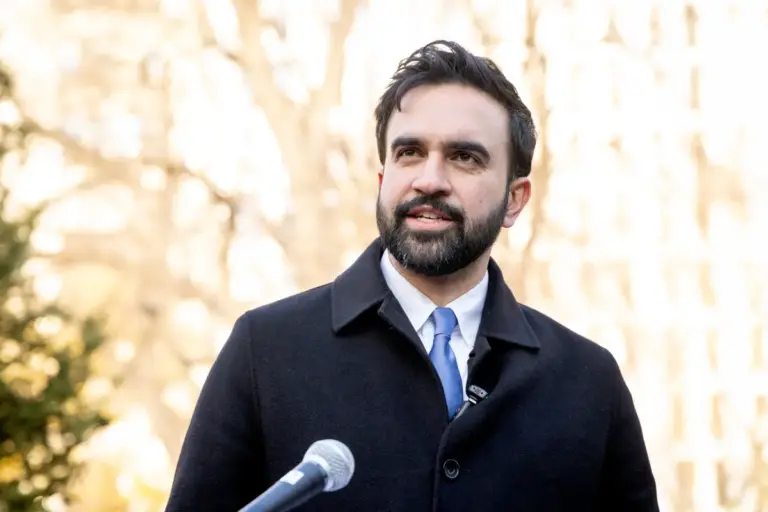 handing-hot-chocolate-mamdani-answered-116731011