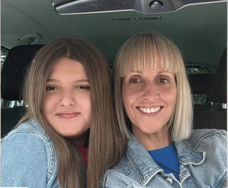 0_hum-040126-keeling-family