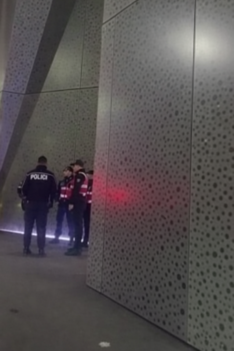 13f7164d-34a7-4b0d-a4ff-709434c53bdc