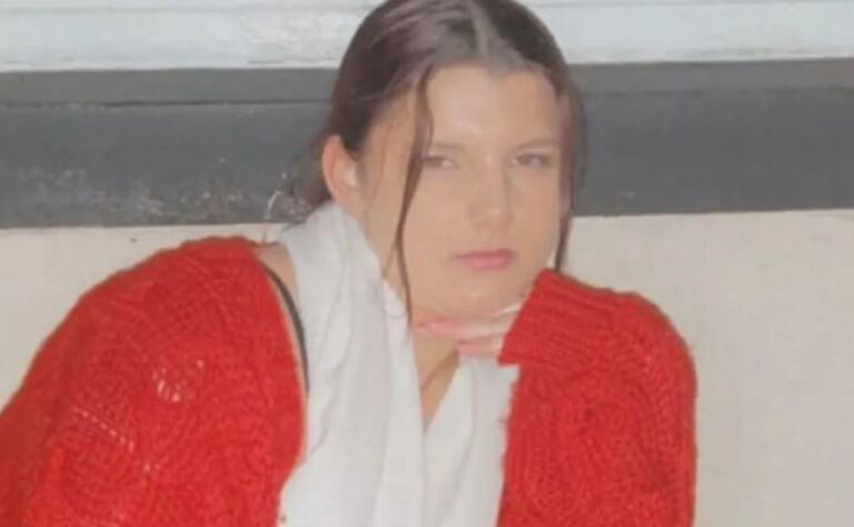 4_A-mother-has-said-the-authorities-failed-her-daughter-who-died-after-fleeing-a-police-vehicle-des