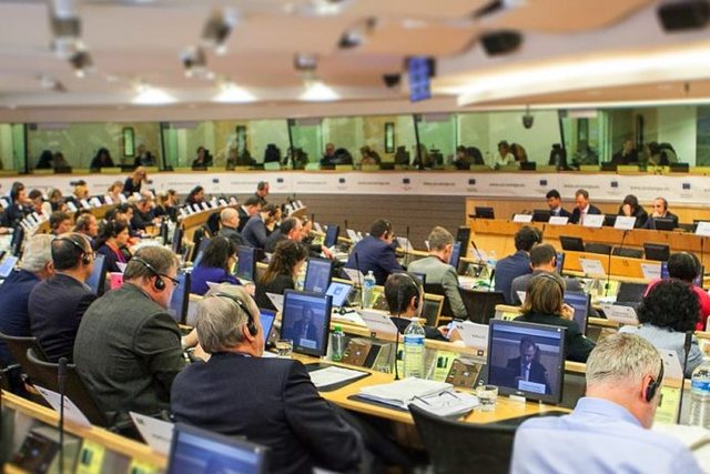 -640-0-fdg-1760962853