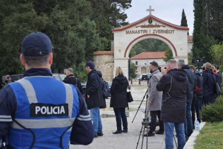 8b89dee7-7bef-402b-ba1f-bd579cb51691