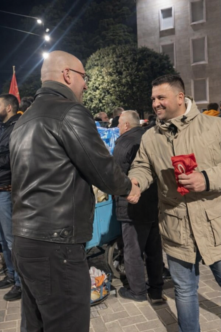 8fcad248-aa1e-4e7b-817a-38031ec952cd