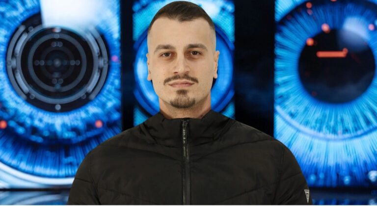 Screenshot_20260103_230803_Facebook