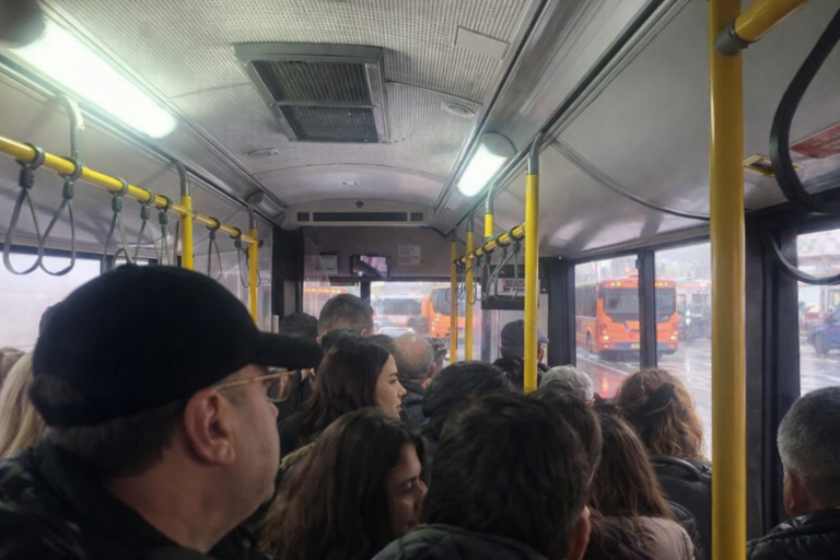 bb9028cd-370f-43a4-8039-92d4f374039f