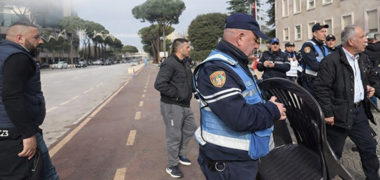 c8717ecd-acca-4037-9db9-84683faa245d