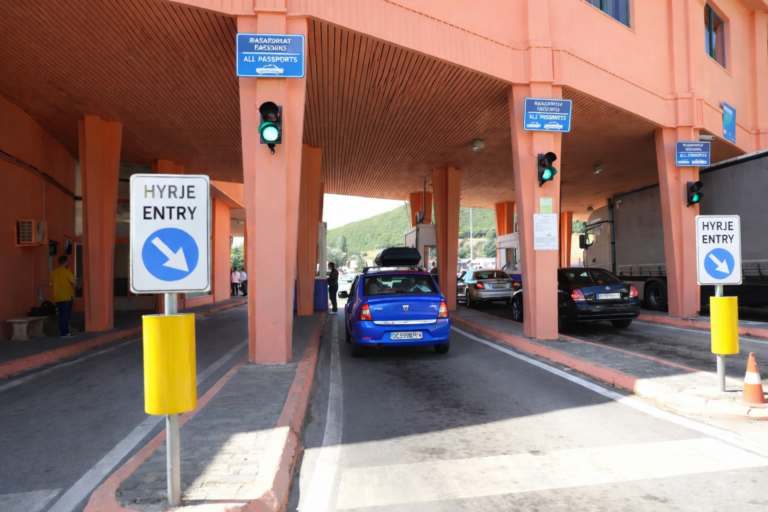 d33fdbac-c5b7-46e1-99b1-9ddd3b09258a