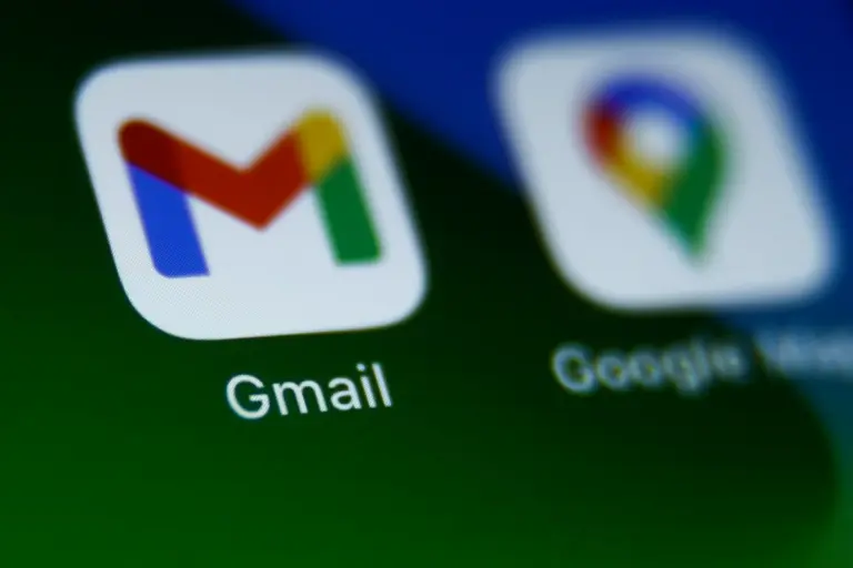 gmail-google-maps-icons-displayed-1017779835