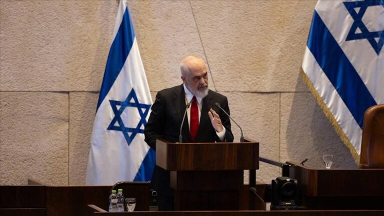 thumbs_b_c_7222e6b976ad7cec5fc804f7605f8cea