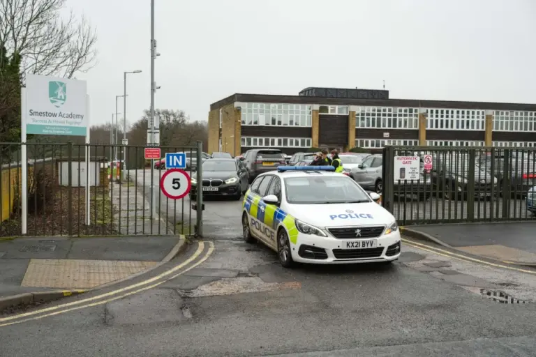 west-midlands-police-scene-mans-1052617965