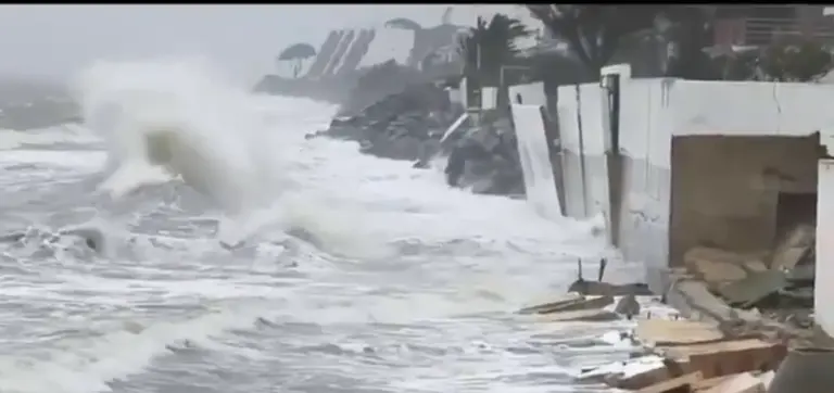 500-people-evacuated-andalusia-hundreds-1056618742