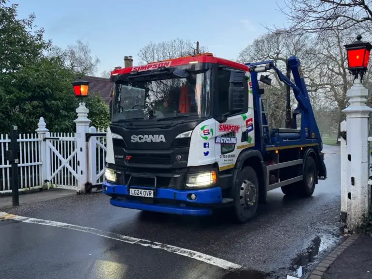 skip-lorry-drops-off-ruyal-1056385211_ba21ce